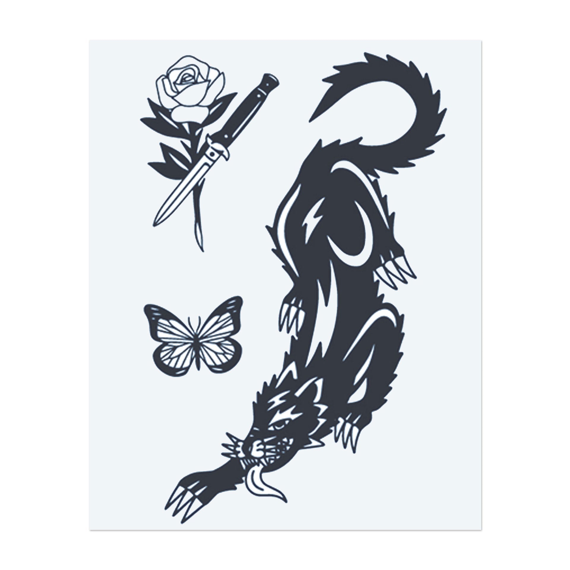 Ein furchterregender Wolf, umgeben von einem Messer, einer Rose und einem Schmetterling. Dieses Tattoo kombiniert rohe Kraft und Schönheit und symbolisiert Stärke, Widerstandsfähigkeit und Transformation. Perfekt für jemanden, der sowohl die wilde als auch die zarte Seite des Lebens umarmt.