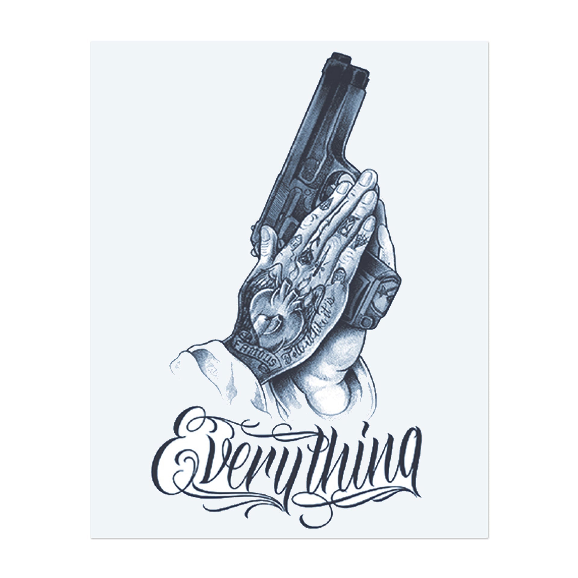 Eine Hand, die eine Waffe hält, mit komplizierten Details an der Hand und dem Wort "Everything" darunter. Dieses Design symbolisiert Kontrolle, Macht und das Gewicht von Entscheidungen. Perfekt für jemanden, der das Gewicht seiner Handlungen und Entscheidungen im Leben spürt.