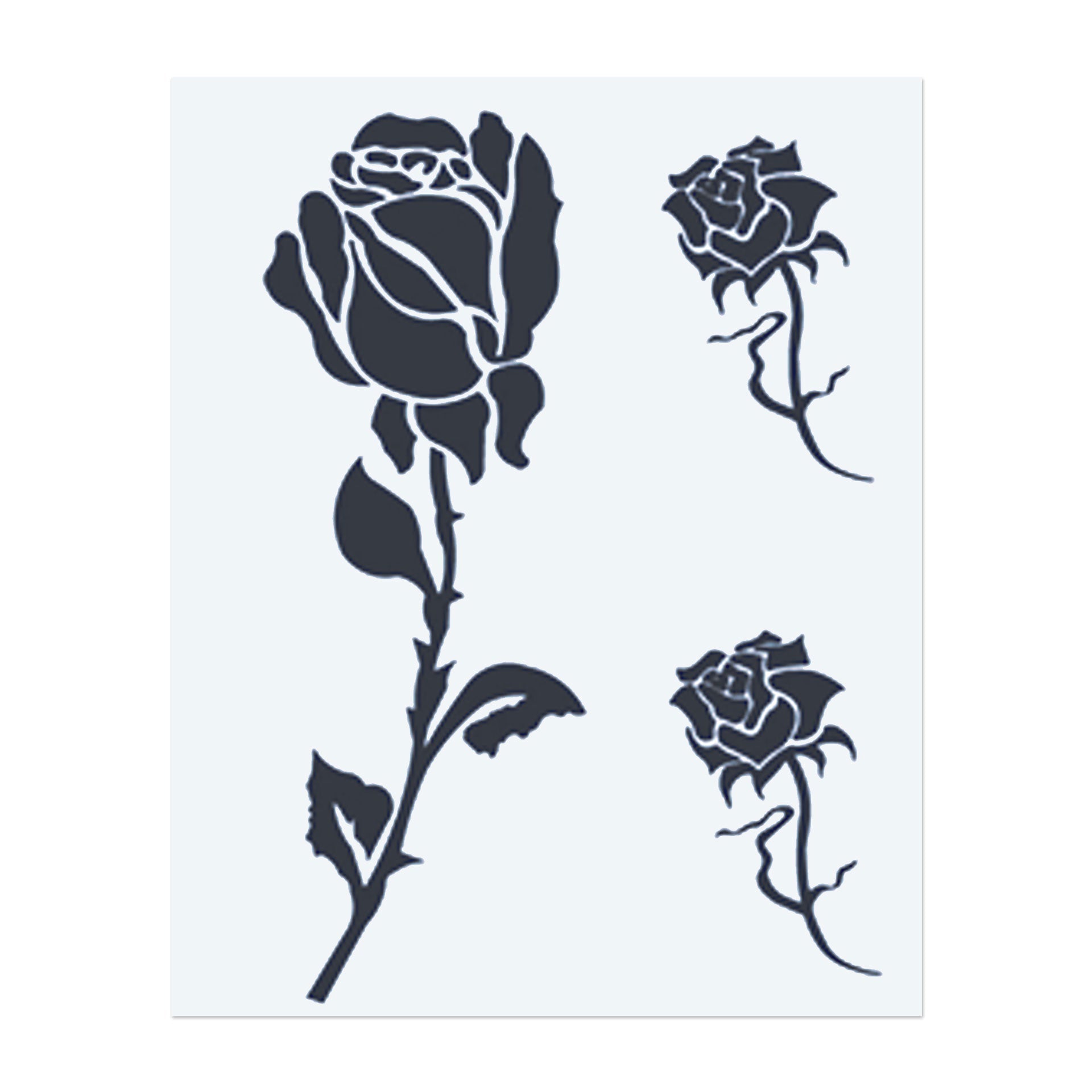 Drei elegante Rosendesigns in verschiedenen Größen, die Liebe, Schönheit und Leidenschaft symbolisieren. Die kräftigen Linien und zarten Blütenblätter machen sie zeitlos, perfekt für eine sanfte, aber auffällige Tattoo-Anordnung.