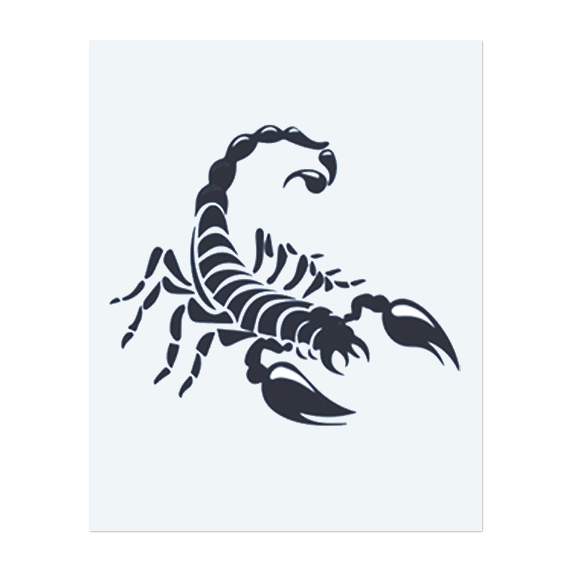 Ein kräftiger Skorpion mit detaillierten Scheren und Stachel. Dieses Tattoo symbolisiert Stärke, Schutz und Gefahr, perfekt für diejenigen, die ihre wilde und widerstandsfähige Seite umarmen.