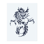 Ein schlanker, tribal-artiger Drache, der sich in kunstvollen Mustern um sich selbst windet. Dieses Tattoo symbolisiert persönliches Wachstum, Schutz und den beständigen Geist eines Kriegers, ideal für diejenigen, die ihren einzigartigen Weg umarmen.