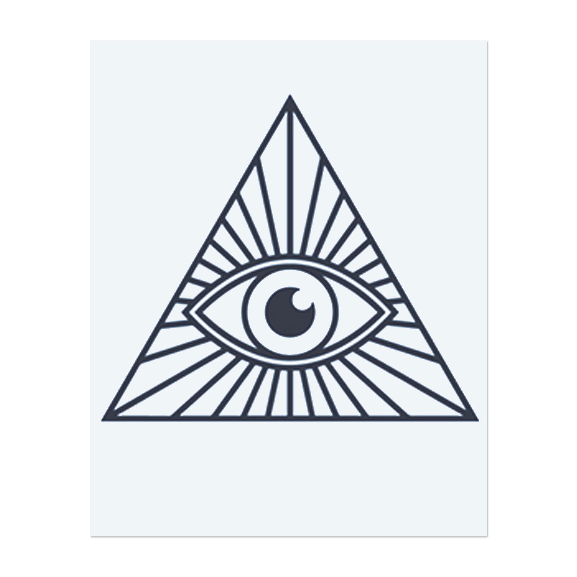 Ein Auge in einem Dreieck, das Lichtstrahlen nach außen ausstrahlt. Dieses Tattoo symbolisiert Weisheit, Bewusstsein und spirituelle Einsicht, ideal für diejenigen, die tiefere Erkenntnis und Erleuchtung suchen.