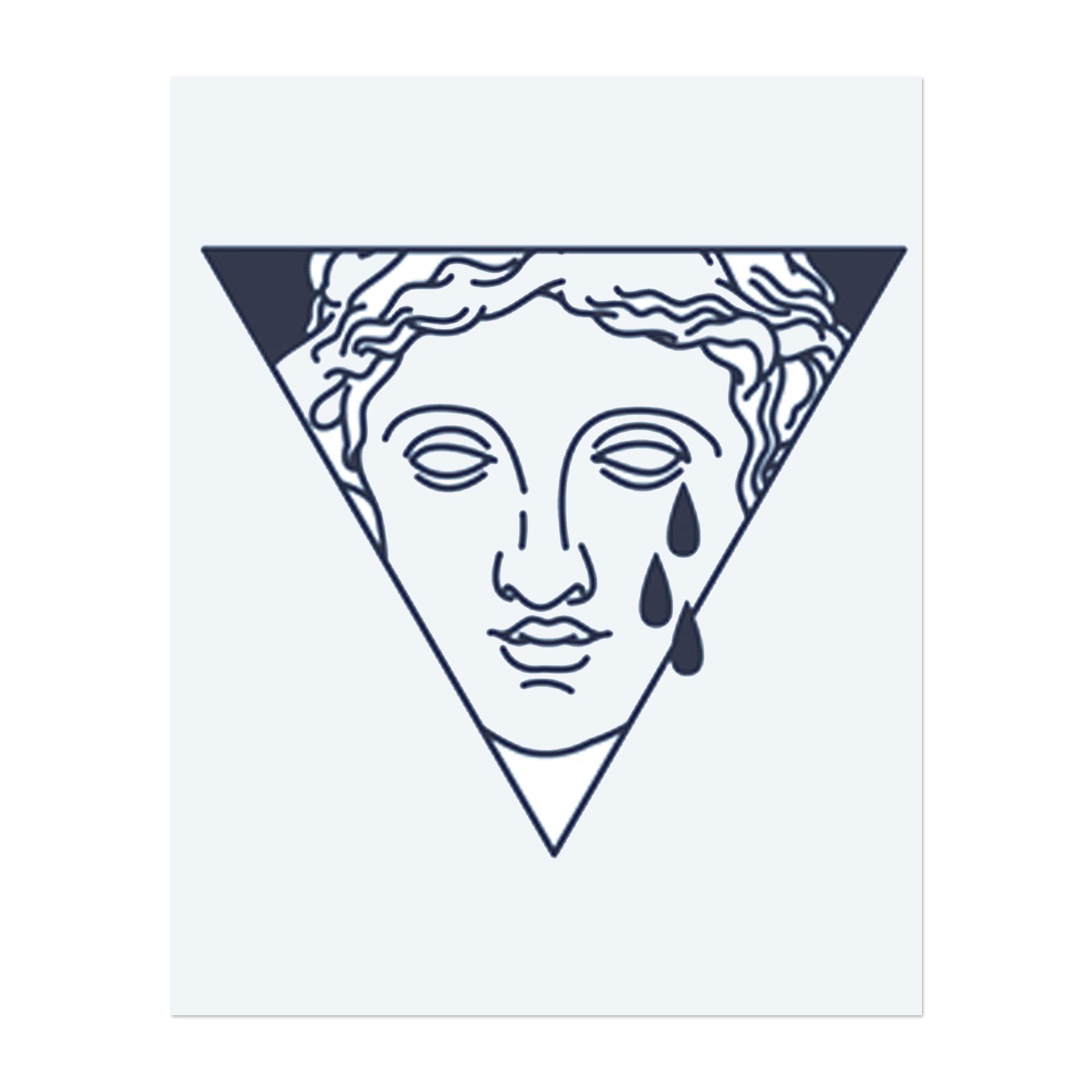 Ein klassisches weibliches Gesicht in einem Dreieck mit Tränen. Es repräsentiert Trauer, künstlerische Inspiration oder tragische Schönheit. Ein auffälliges, symbolisches Design.